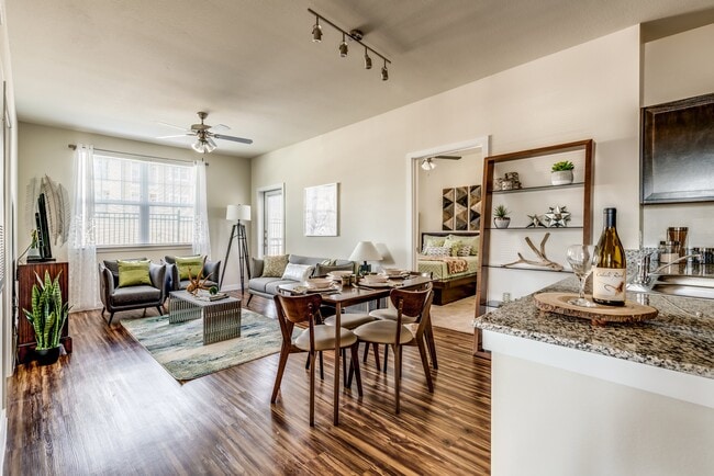 Photo - 1406 Columbus-ID266.9 Unit ID266.9