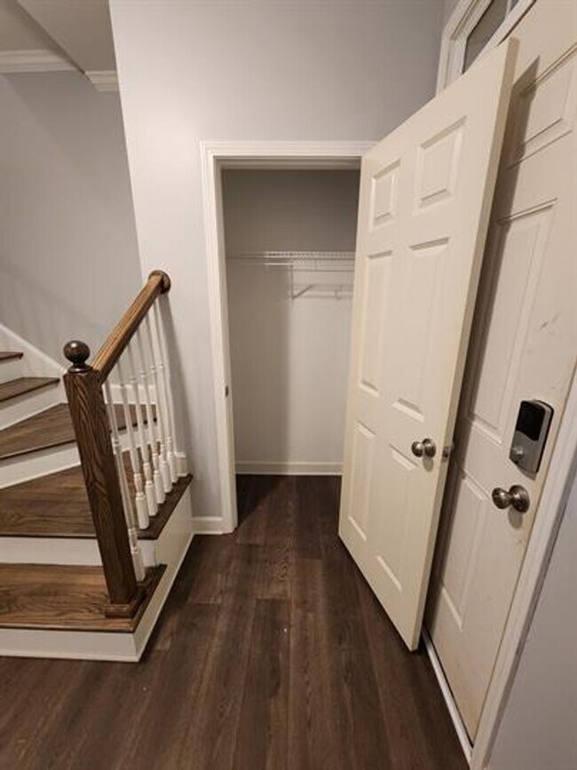 Photo - Spacious 3/2.5 Located Near Downtown Greenville!