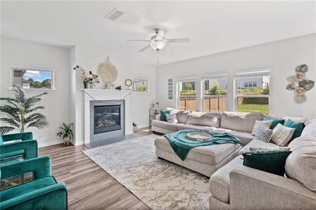 Photo - 368 Murray Way