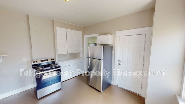 Photo - 808 Huffman Ave