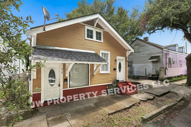 Building Photo - 916-916 Hagan Ave Unit 916 Hagan Ave