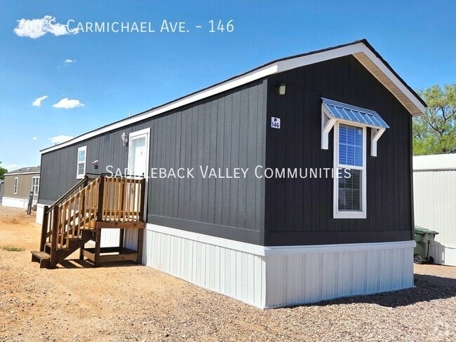 Building Photo - 700 S Carmichael Ave Rental