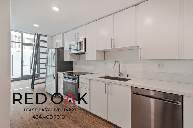 Photo - 1860 N Western Ave Unit 119