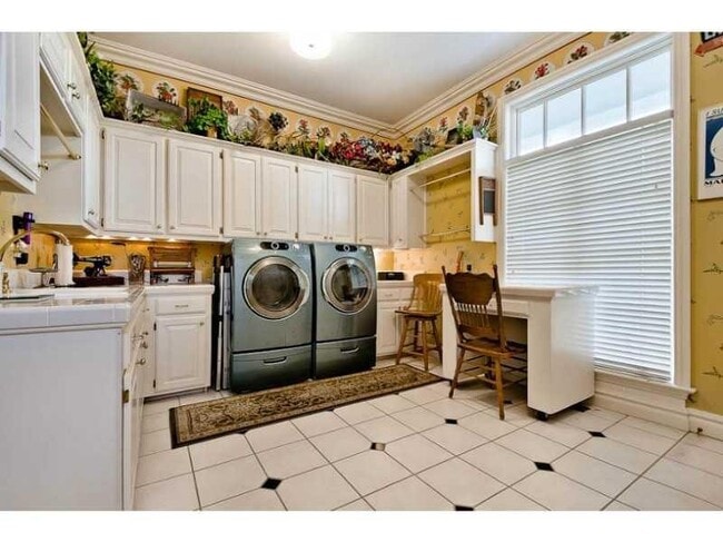 Photo - 1501 N Starr Dr