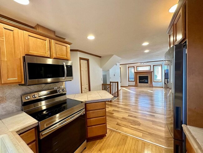 Photo - Appealing 2 bed / 1.5 bath townhouse in Greenwood/N Seattle with wood flooring