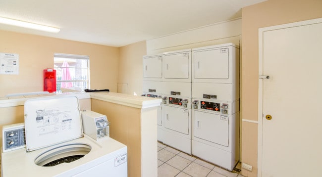 Plantation Apartments