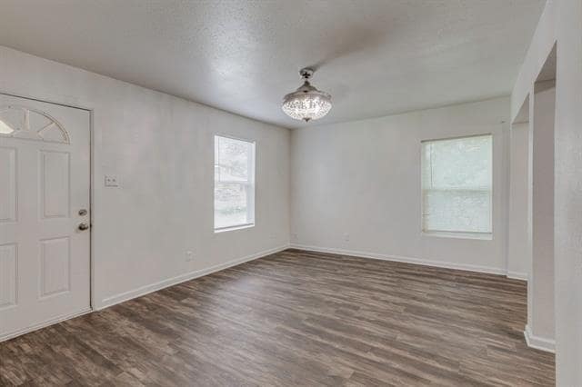 1738 Oak Hill Cir