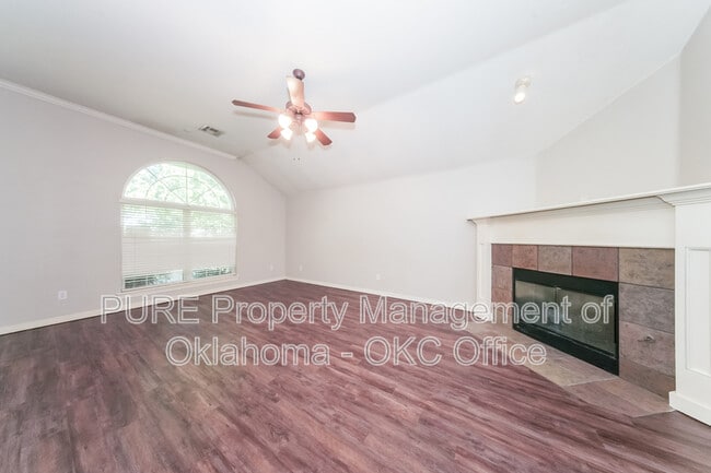 Photo - 7921 Azurewood Dr