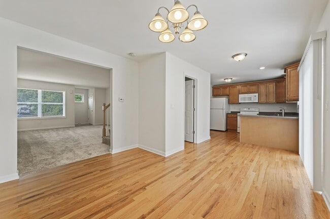 Photo - 54 Plank Rd