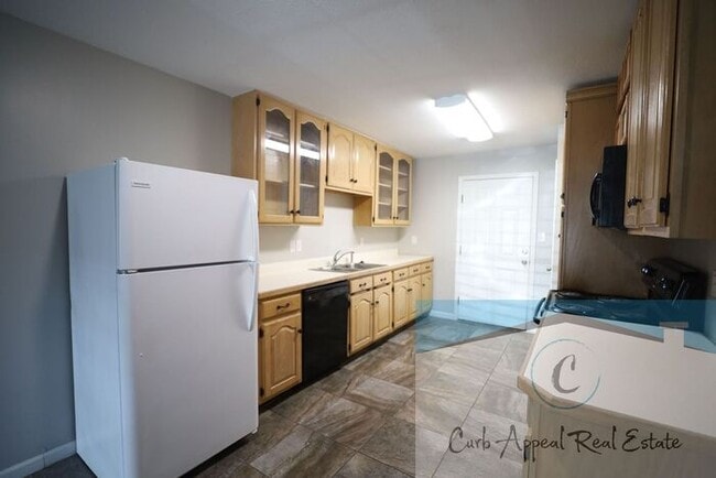 Photo - Spacious 2 bed /2 full bath apt