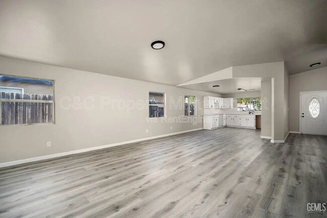 Photo - 4304 Range Dr