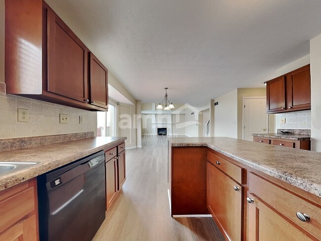 Photo - 6283 Zoellners Pl