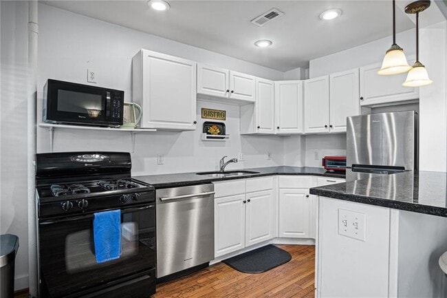 Photo - 212 Emanuel Cleaver II Blvd Unit 2W