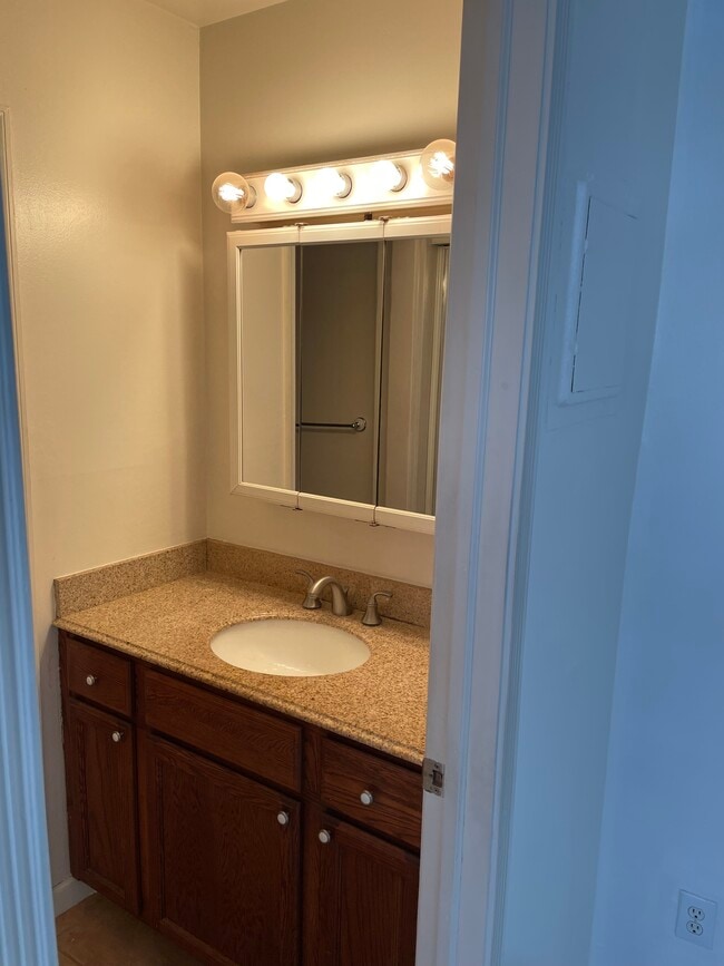 Photo - 4612 Croftshire Dr