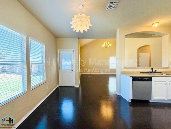 Photo - 5630 Sendero Spring