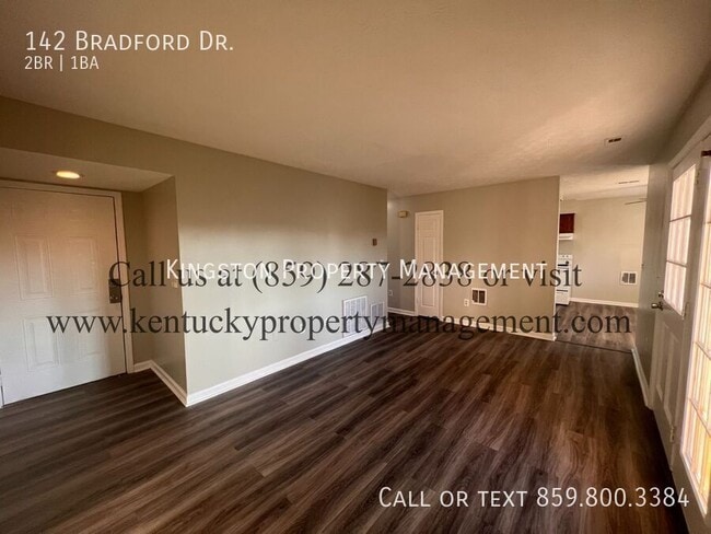 Photo - 142 Bradford Dr