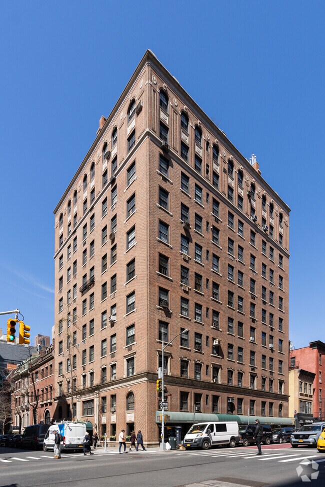 Photo - 944-952 Lexington Ave