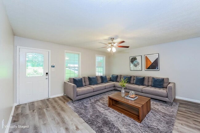 Photo - 3608 Mansfield Ln