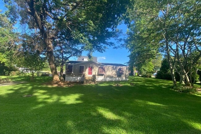 Photo - 241 H L Smith Rd