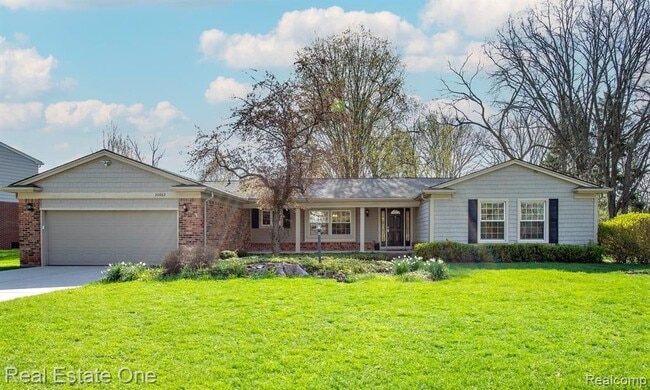 Building Photo - 30882 Oak Valley Dr