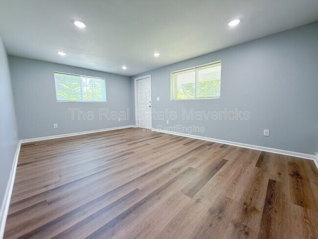 409 Longview Dr
