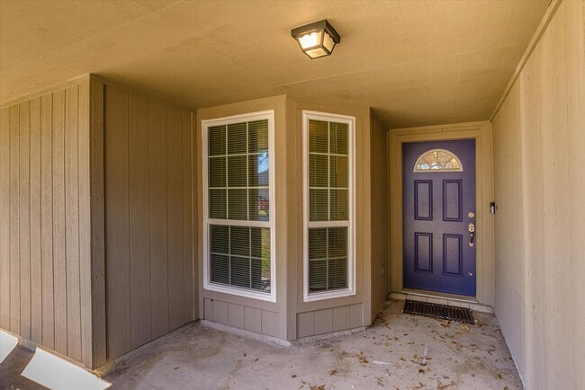 Photo - 4905 Woodway Ave