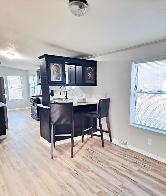 Photo - 17 Deerwood Park