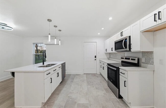 Photo - 3077 Sunnyvale St