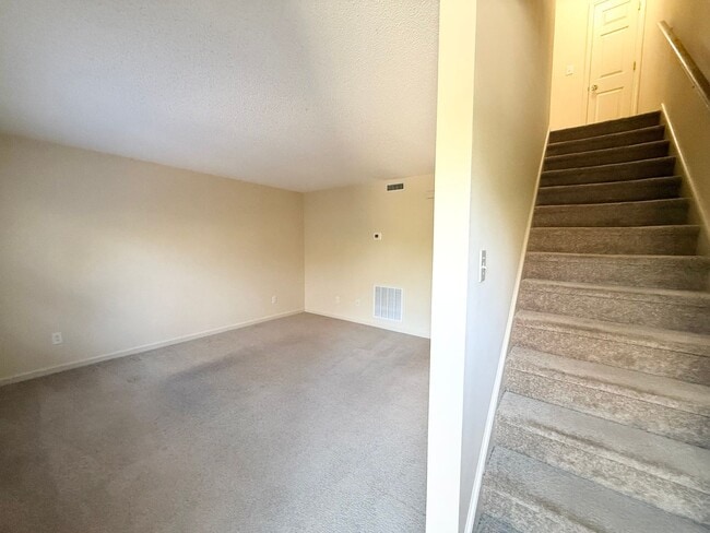 Photo - Private 2BD/1.5BA Townhouse in Prime NW Hi...