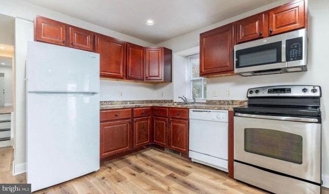 Building Photo - 4338 Cresson St Unit 1ST FL