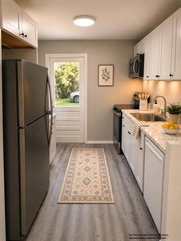 Photo - 190 Ventris Ave W