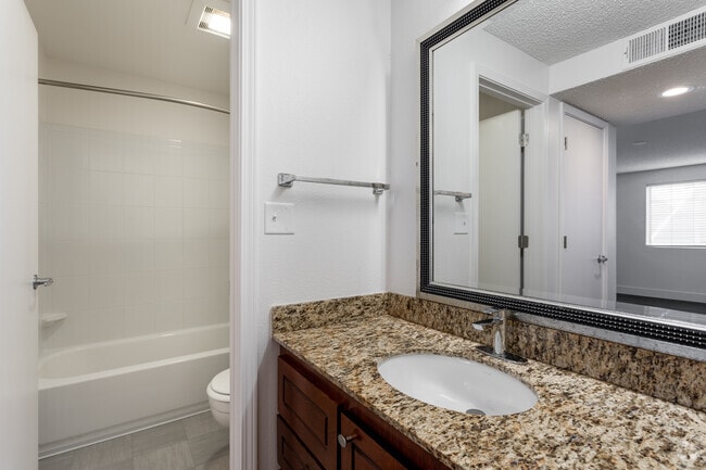 Studio, 1BA - 542 SF