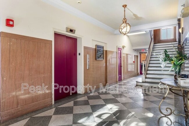 Photo - 212 E Clay St