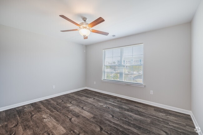 3BR, 2BA - 1,184SF - Primary Bedroom