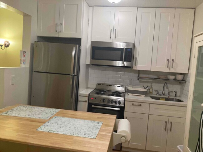 Photo - 107 NE 8th St Unidad 4