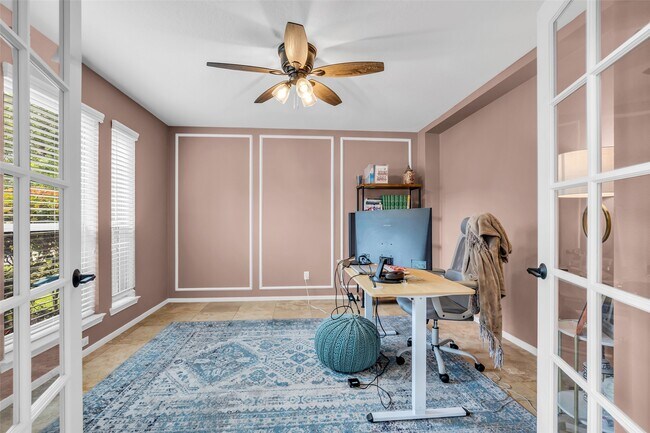 Photo - 25031 Aughton Dr