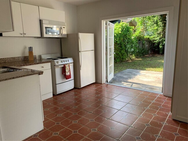 Photo - 750 NE 86th St Unit 3