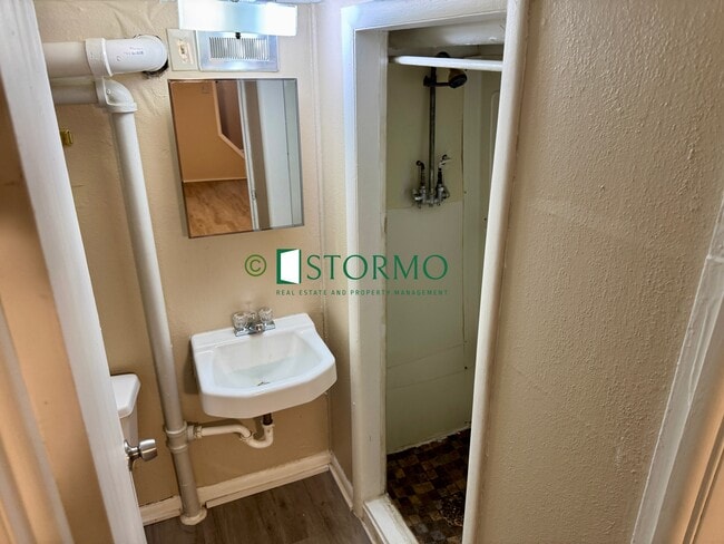 Photo - 914 8th Ave S Unidad 5