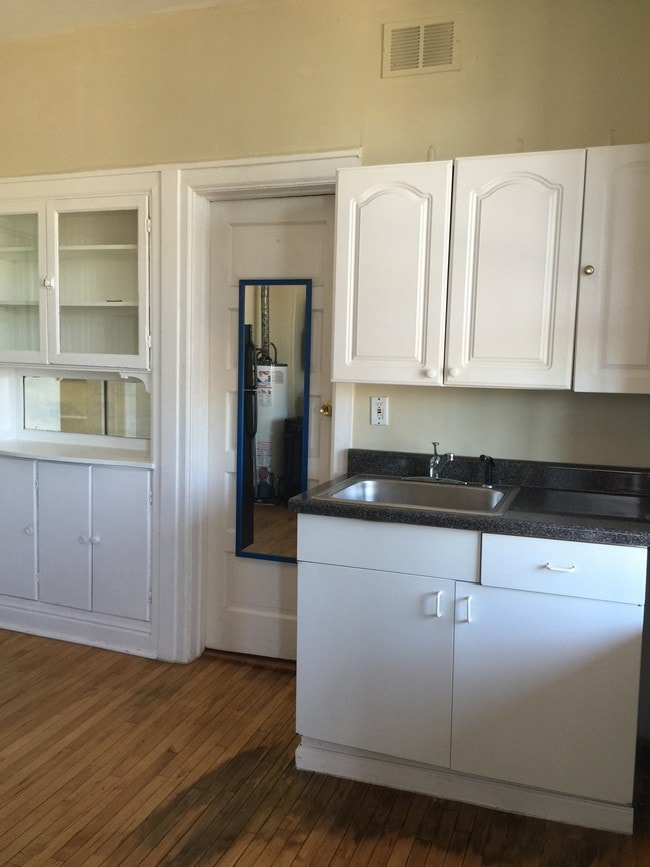 Photo - 2251 S California Ave Unit 3R