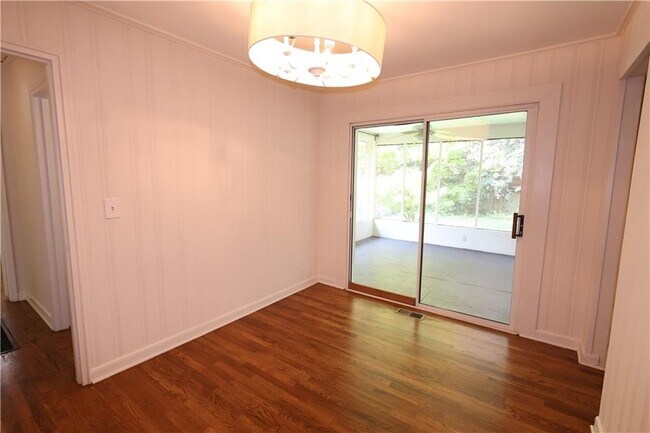 Photo - 2994 Judylyn Dr