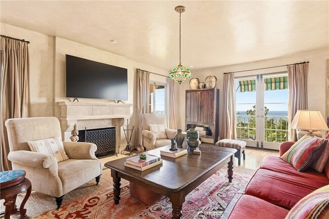 Photo - 260 High Dr