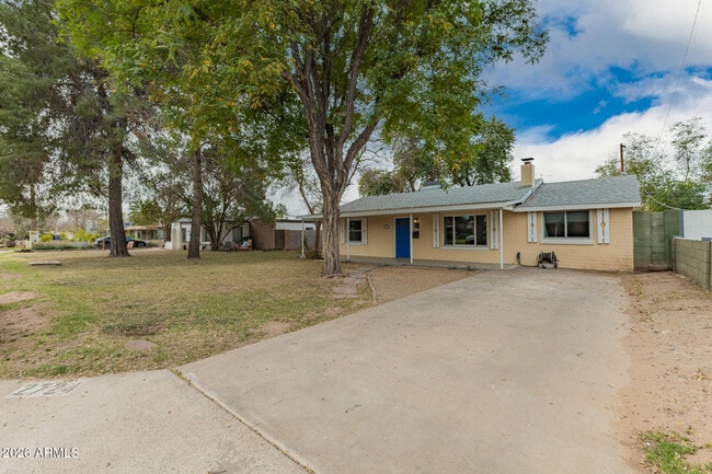 Photo - 2724 N 25th St