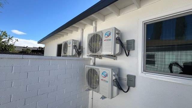 Photo - 16744 Athol St