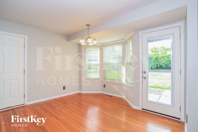 Photo - 634 Ellen Dr