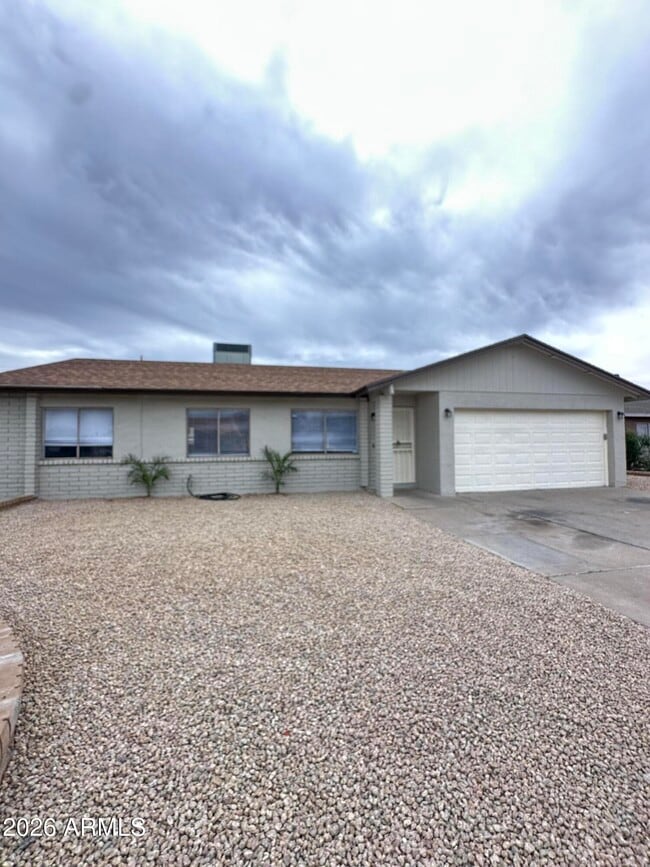 Building Photo - 11017 W Monterosa St