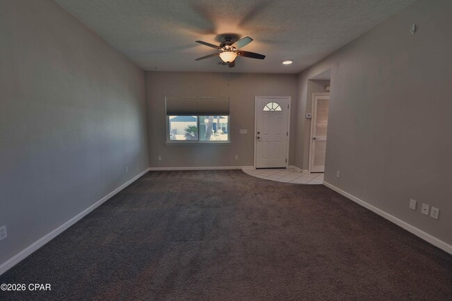 Building Photo - 3931 Treasure Cir