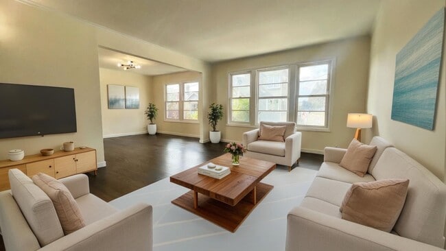 Photo - 11-13 Milton Unit 11 Milton