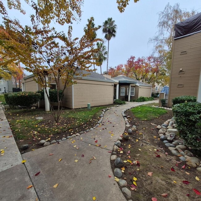 Photo - Affordable 1 bedroom 1 bath condo near the American River and CSUS