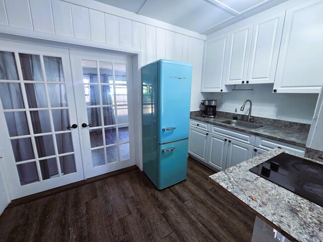 Photo - 1115 S M St