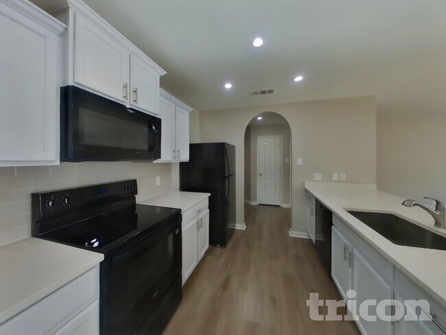 Photo - 1026 Barrymore Ln House